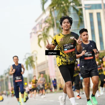 Runner Photo 6386072