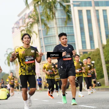 Runner Photo 6386083