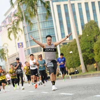 Runner Photo 6386138