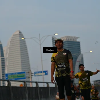 Runner Photo 6386250