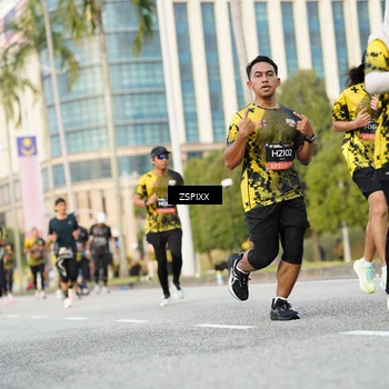 Runner Photo 6386308