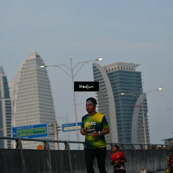 Runner Photo 6386356