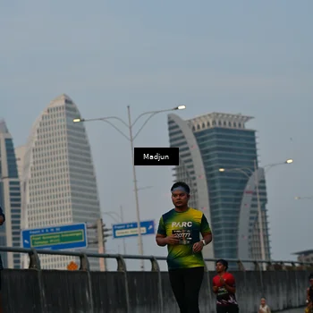 Runner Photo 6386421