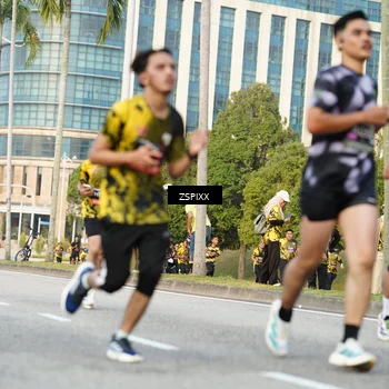 Runner Photo 6386492