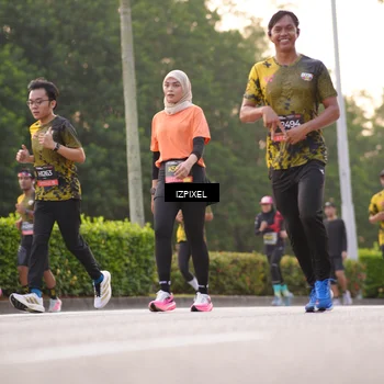 Runner Photo 6386678