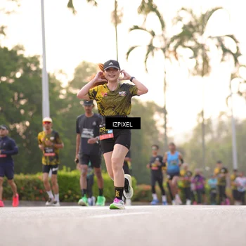 Runner Photo 6386755