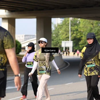 Runner Photo 6386764