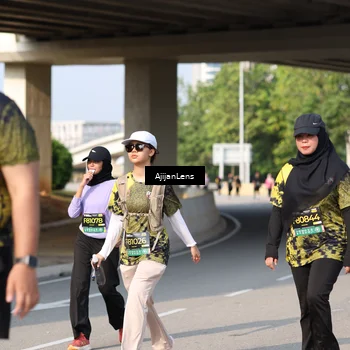 Runner Photo 6386790