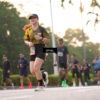 Runner Photo 6386792