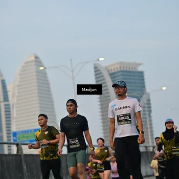 Runner Photo 6386855