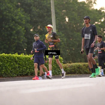 Runner Photo 6386856