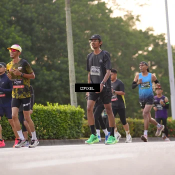 Runner Photo 6386889