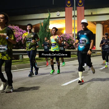 Runner Photo 6386893