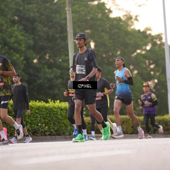 Runner Photo 6386894