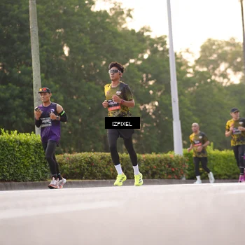 Runner Photo 6386935
