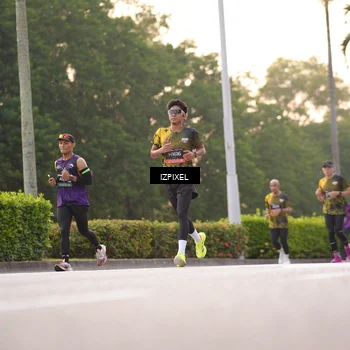 Runner Photo 6386938