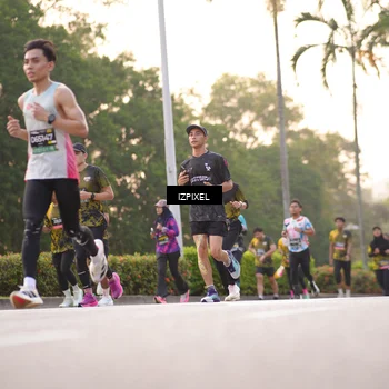 Runner Photo 6386973