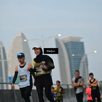 Runner Photo 6387035
