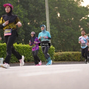 Runner Photo 6387046