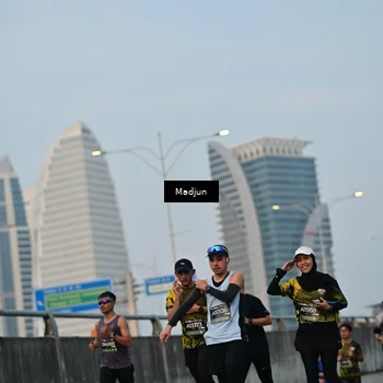 Runner Photo 6387145