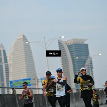 Runner Photo 6387185