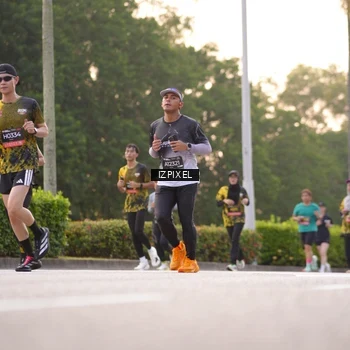 Runner Photo 6387262