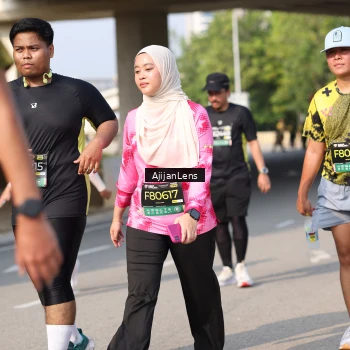 Runner Photo 6387271