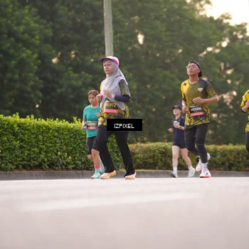 Runner Photo 6387344