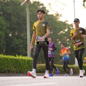 Runner Photo 6387404