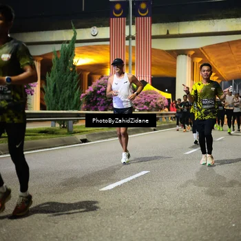 Runner Photo 6387426