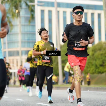 Runner Photo 6387473