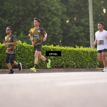 Runner Photo 6387493