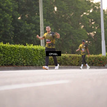 Runner Photo 6387556