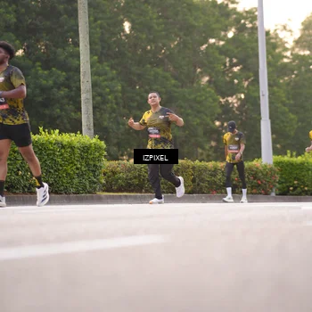 Runner Photo 6387573