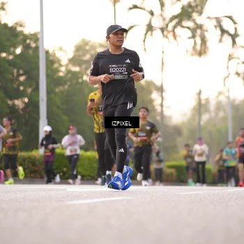 Runner Photo 6387633
