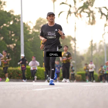 Runner Photo 6387659