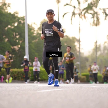 Runner Photo 6387678