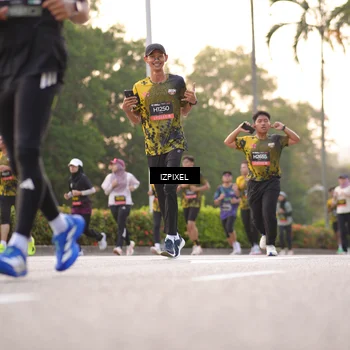 Runner Photo 6387754