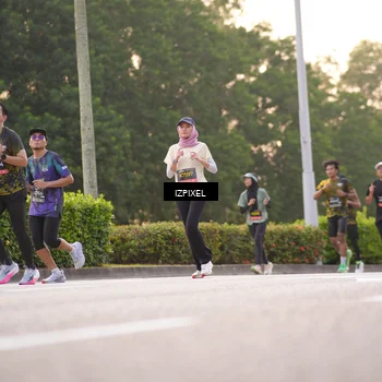 Runner Photo 6387861
