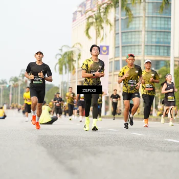Runner Photo 6387886