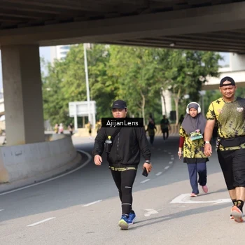 Runner Photo 6387942
