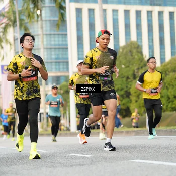 Runner Photo 6387953