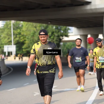 Runner Photo 6387963