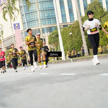 Runner Photo 6388023