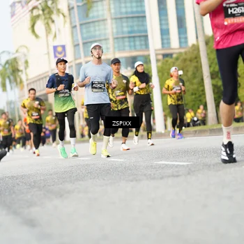 Runner Photo 6388100