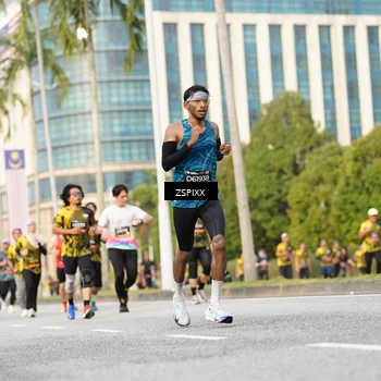 Runner Photo 6388224