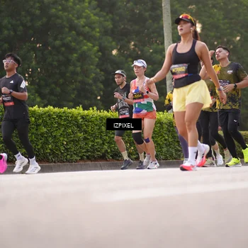 Runner Photo 6388417