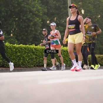 Runner Photo 6388490