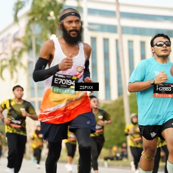 Runner Photo 6388499