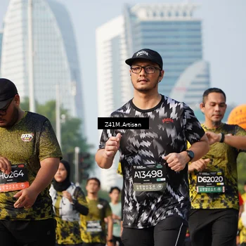 Runner Photo 6388544